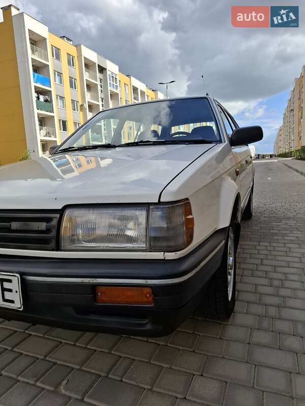 Универсал Mazda 323 1987 в Одессе