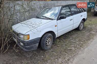 Хэтчбек Mazda 323 1987 в 
