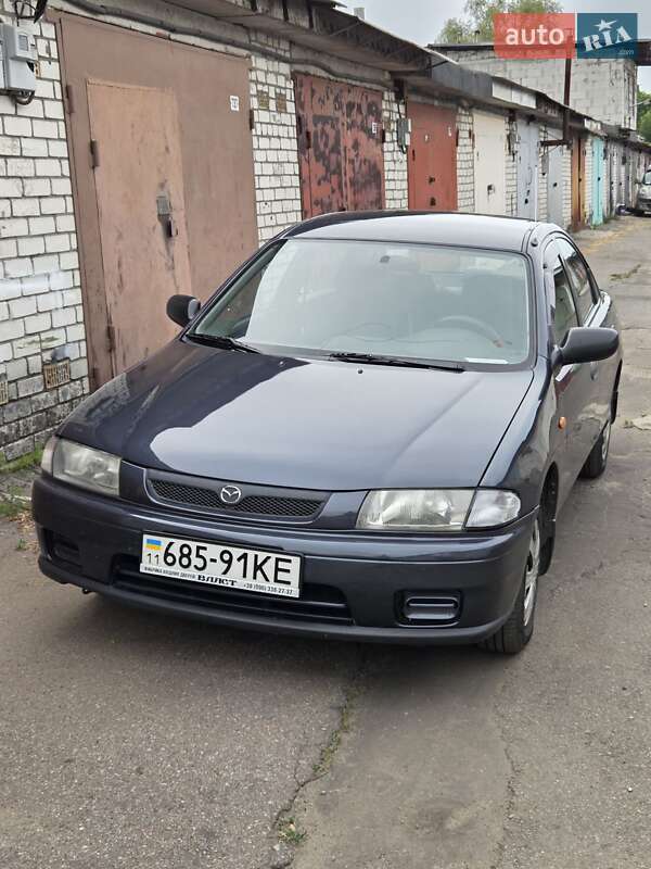 Mazda 323 1998