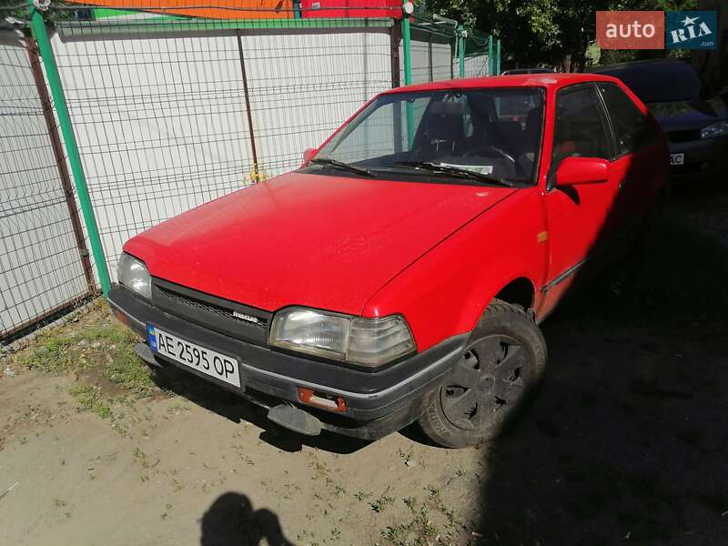 Mazda 323 1988