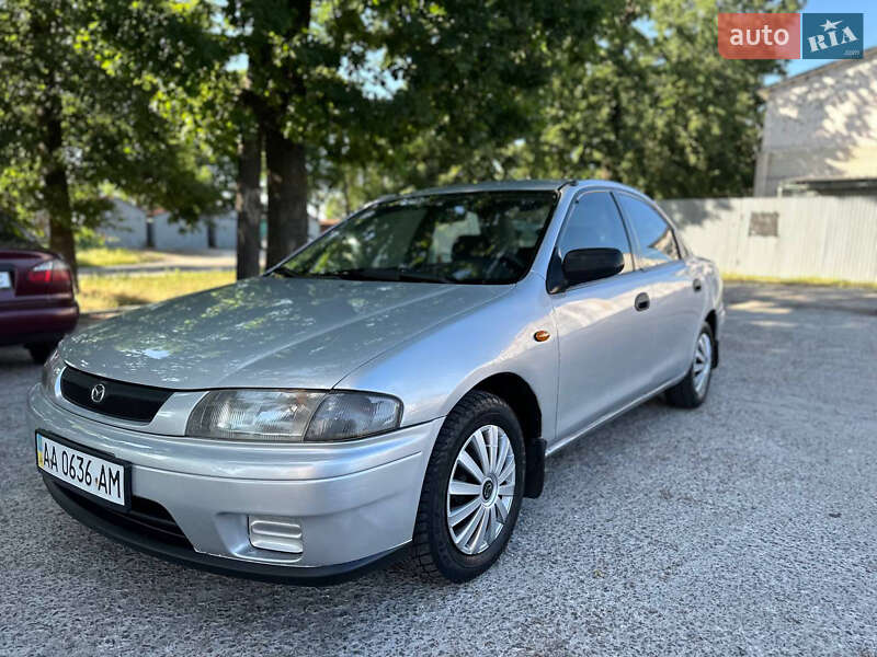 Седан Mazda 323 1998 в Белой Церкви