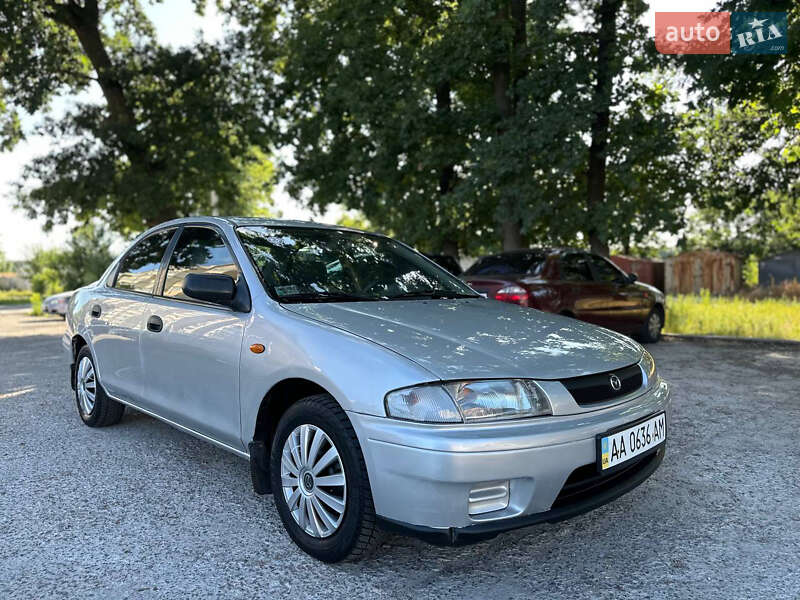 Седан Mazda 323 1998 в Белой Церкви
