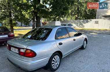 Седан Mazda 323 1998 в 