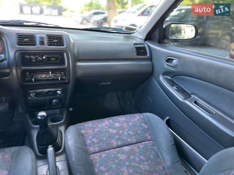 Седан Mazda 323 1998 в Белой Церкви
