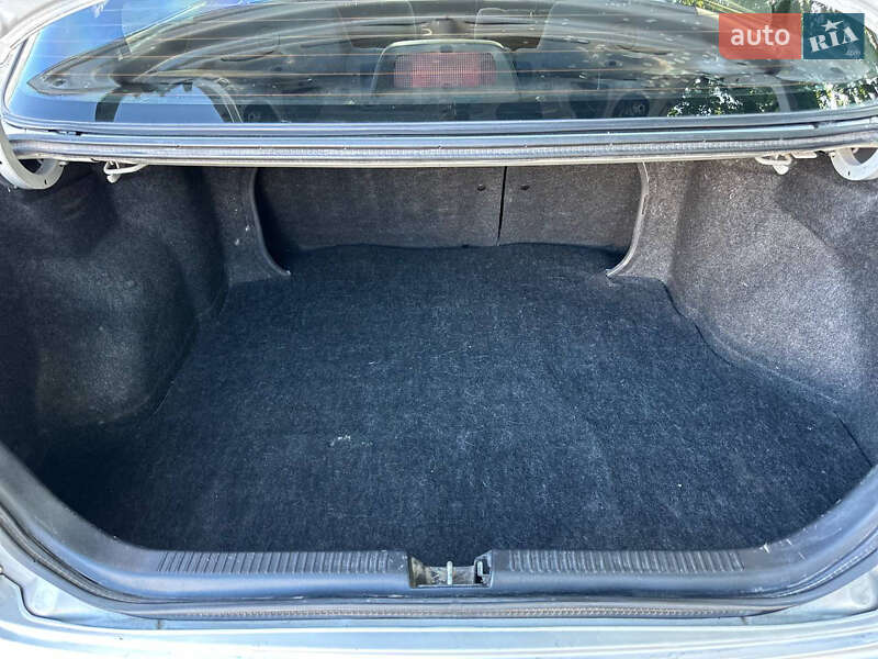 Седан Mazda 323 1998 в Белой Церкви