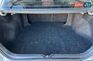 Седан Mazda 323 1998 в 