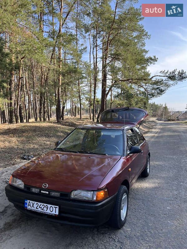 Mazda 323 1990