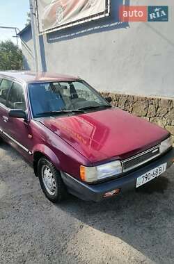 Универсал Mazda 323 1987 в Тростянце