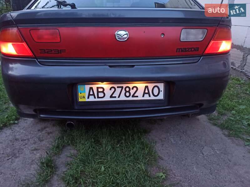 Mazda 323 1998