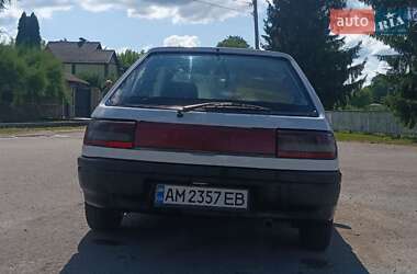 Хэтчбек Mazda 323 1989 в 
