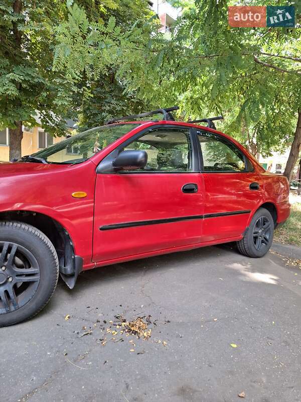 Седан Mazda 323 1996 в Одессе