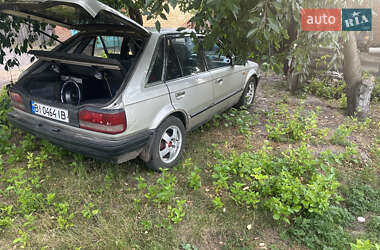 Хэтчбек Mazda 323 1988 в 