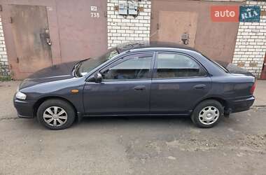Седан Mazda 323 1998 в 