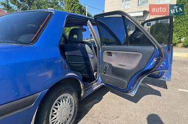 Седан Mazda 323 1991 в 