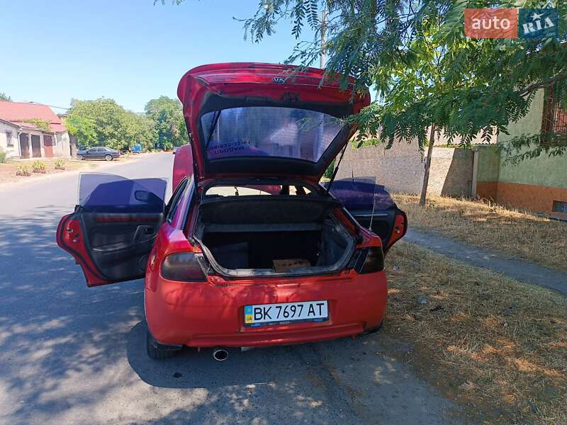 Хэтчбек Mazda 323 1996 в Одессе