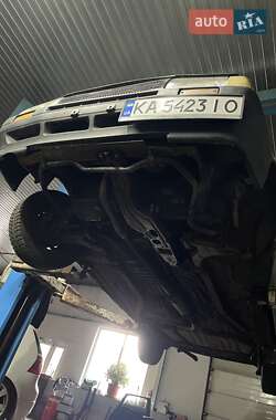 Хэтчбек Mazda 323 1987 в 
