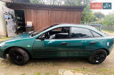 Хэтчбек Mazda 323 1996 в 