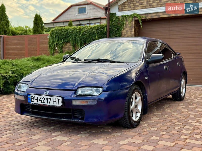 Седан Mazda 323 1995 в Одессе