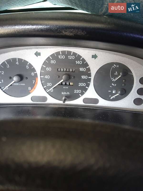 Хэтчбек Mazda 323 1994 в Одессе