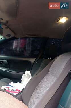 Хэтчбек Mazda 323 1995 в 