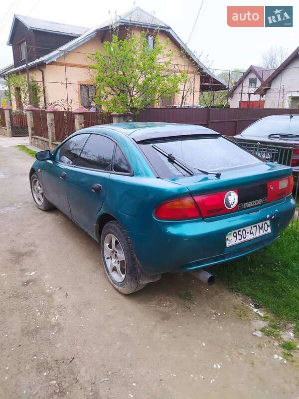 Хэтчбек Mazda 323 1995 в Ивано-Франковске