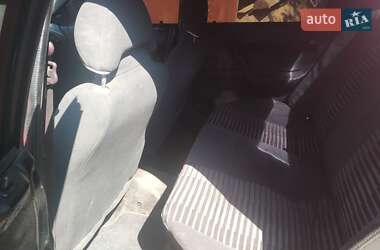 Хэтчбек Mazda 323 1993 в Ивано-Франковске