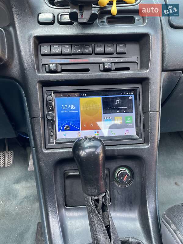 Седан Mazda 323 1995 в Каменском