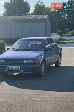 Седан Mazda 323 1991 в Каменец-Подольском