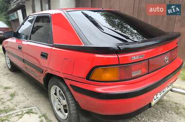 Хэтчбек Mazda 323 1992 в 