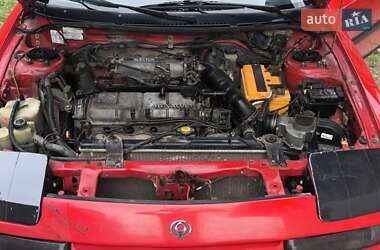 Хэтчбек Mazda 323 1992 в 