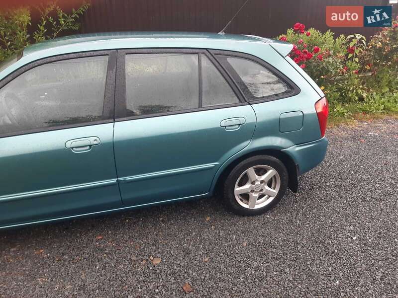 Хэтчбек Mazda 323 2003 в Львове
