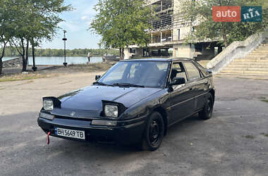 Хетчбек Mazda 323 1991 в Дніпрі
