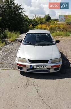 Седан Mazda 323 1996 в Ровно
