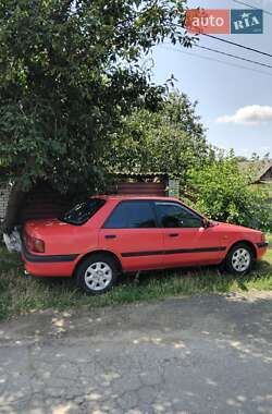 Седан Mazda 323 1993 в Гайвороні