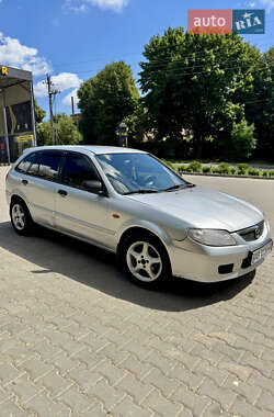 Хэтчбек Mazda 323 2002 в 