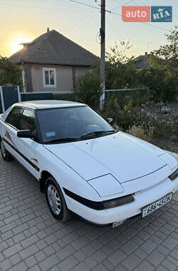 Хэтчбек Mazda 323 1990 в 