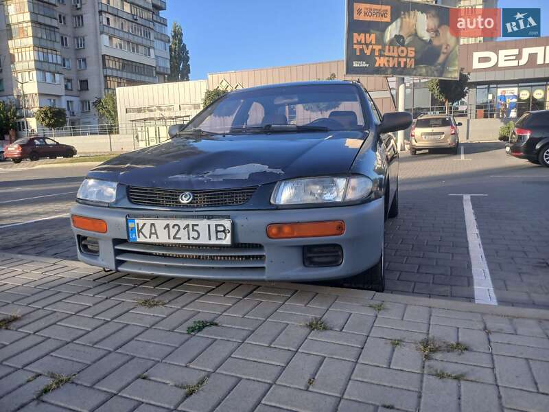 Седан Mazda 323 1998 в 