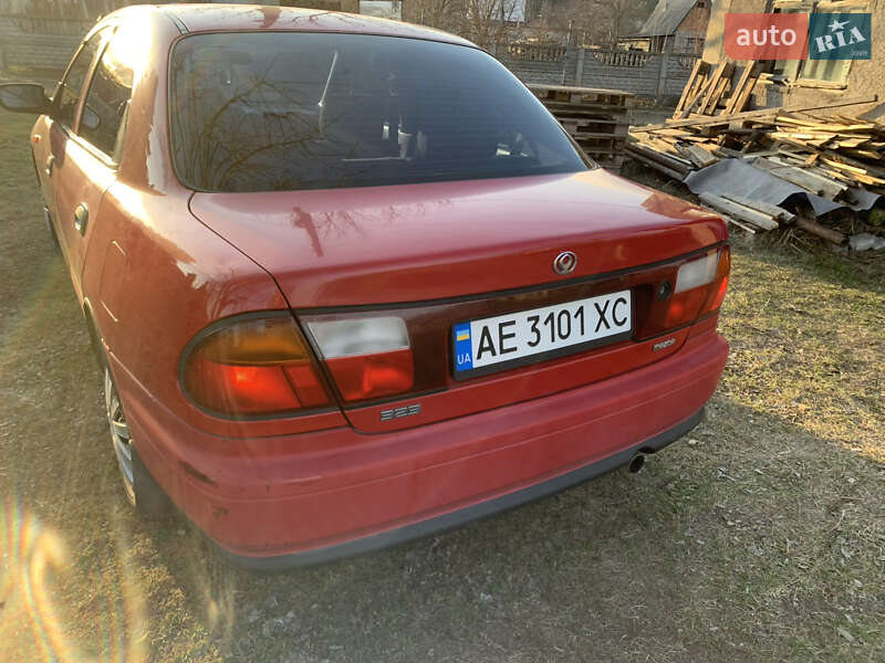 Седан Mazda 323 1997 в Каменском