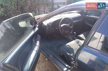 Хэтчбек Mazda 323 1995 в 