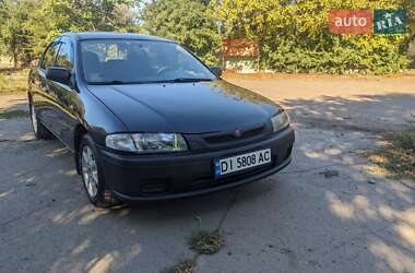 Седан Mazda 323 1998 в Южному
