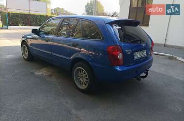 Хэтчбек Mazda 323 2003 в 