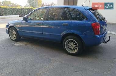 Хэтчбек Mazda 323 2003 в 