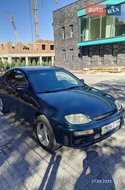 Хэтчбек Mazda 323 1996 в 