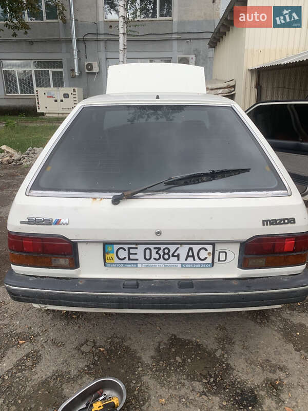 Хетчбек Mazda 323 1987 в Чернівцях
