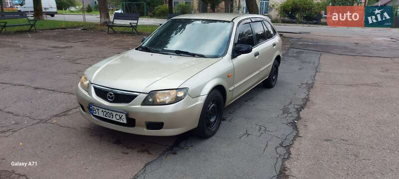 Хэтчбек Mazda 323 2002 в Калуше