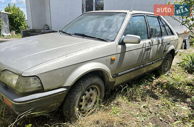 Хэтчбек Mazda 323 1988 в 
