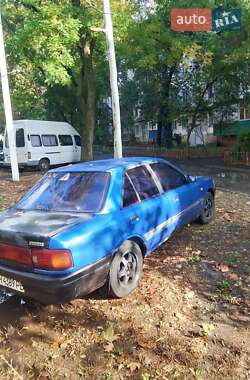 Седан Mazda 323 1993 в Одессе