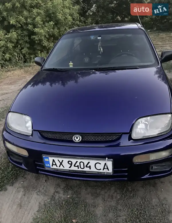 Mazda 323 1995
