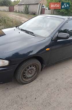 Седан Mazda 323 1998 в Зміїві