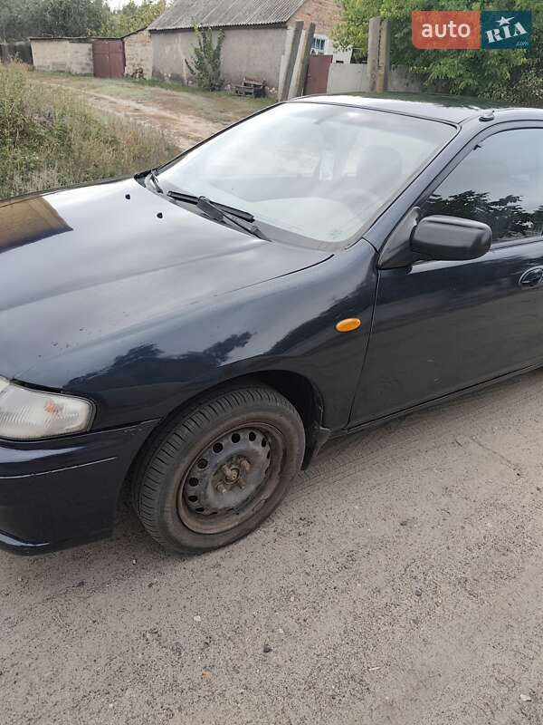 Седан Mazda 323 1998 в Змиеве